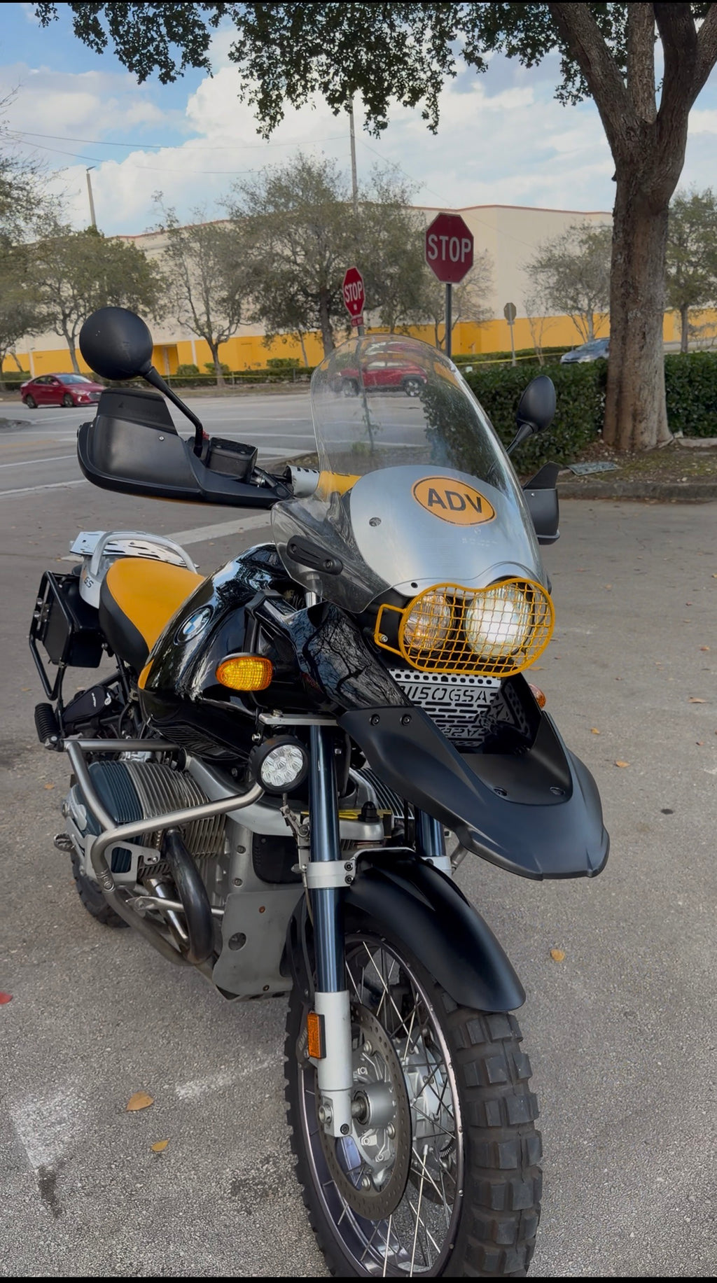 bmw 2004 (34000 millas )cardo systems PRO