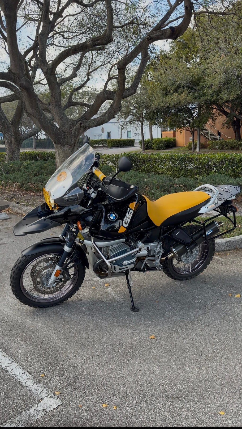 bmw 2004 (34000 millas )cardo systems PRO